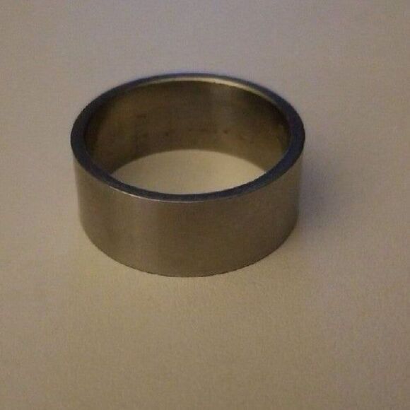 New Mens' Stainless Steel Plain Wide Band Ring 11 - Picture 1 of 1
